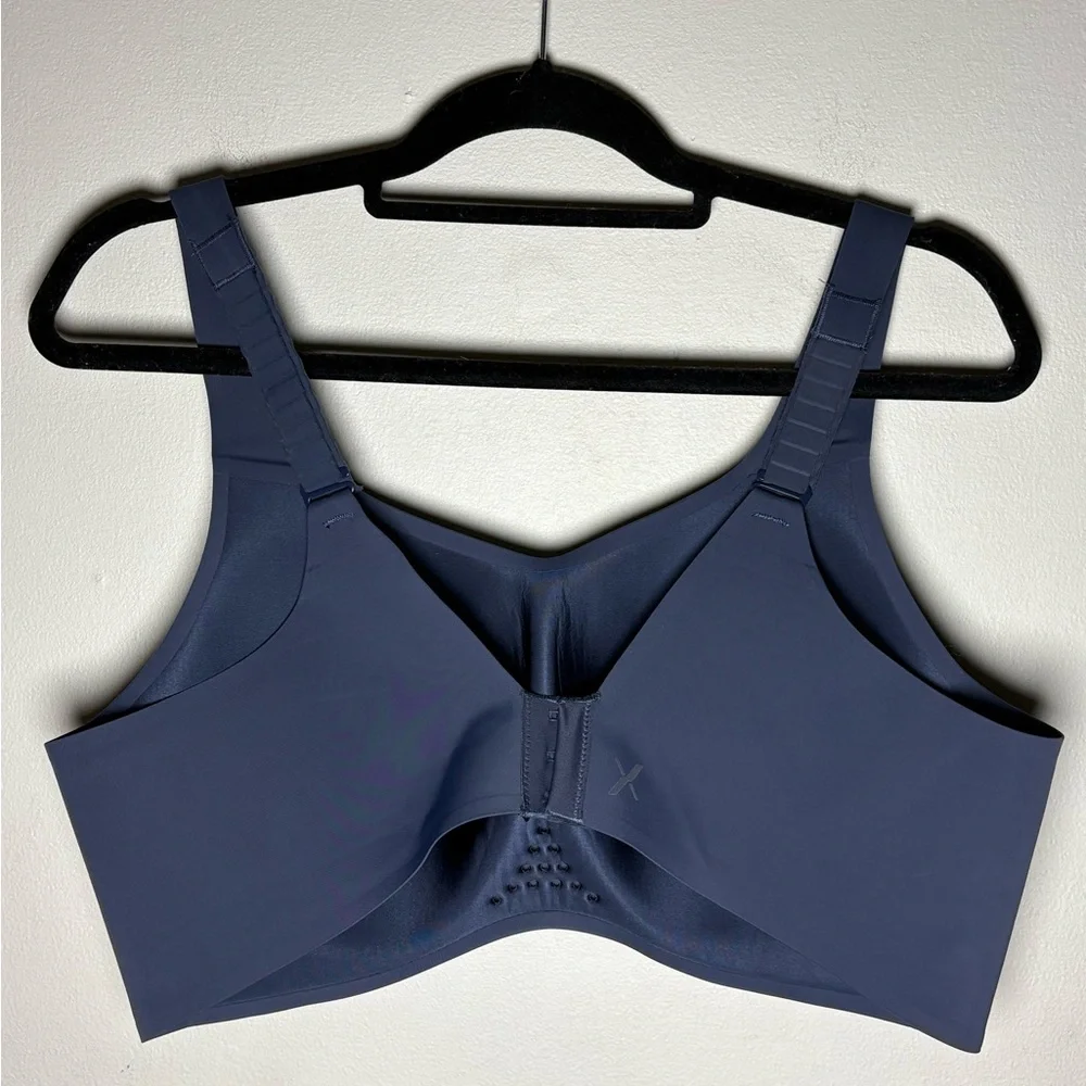 Kinx Women’s Navy High Support Ladder Strap Catalyst Bra Size 8